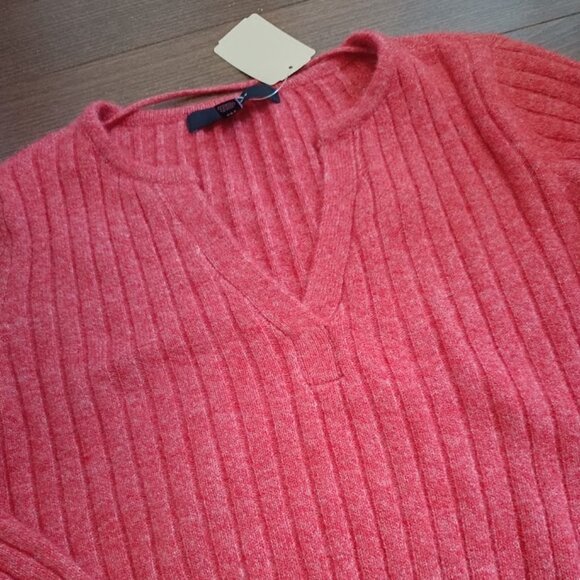 Vero Moda Pink V-Neck Sweater - Picture 3 of 9